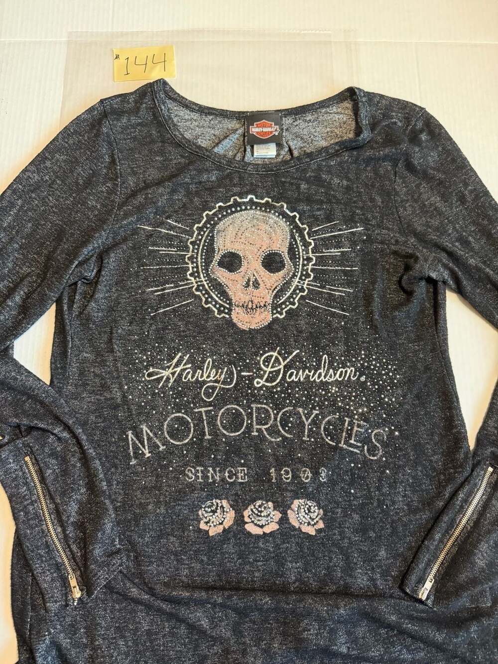 Harley-Davidson Rhinestone Skull Top womens Size L Long Sleeve Gray